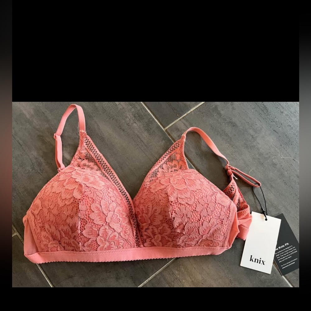 NWT Knix Coral Lace Bra
